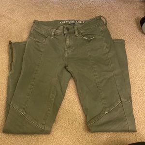 Army green American eagle jenas